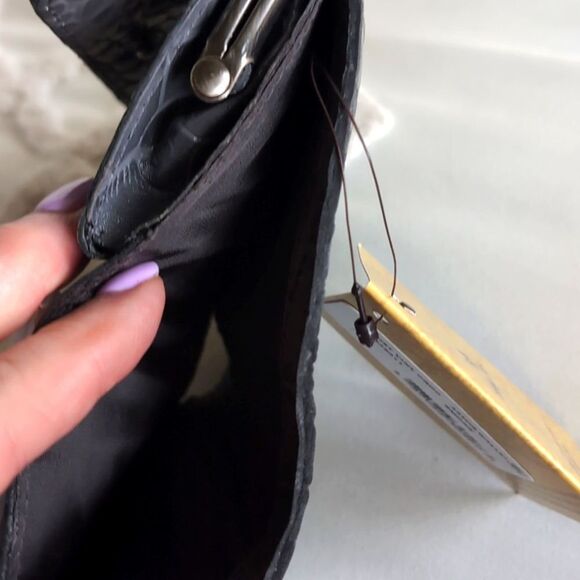 Patricia Nash Distinctive Vintage Croc Astor Wallet 🩶NWT - Picture 8 of 15